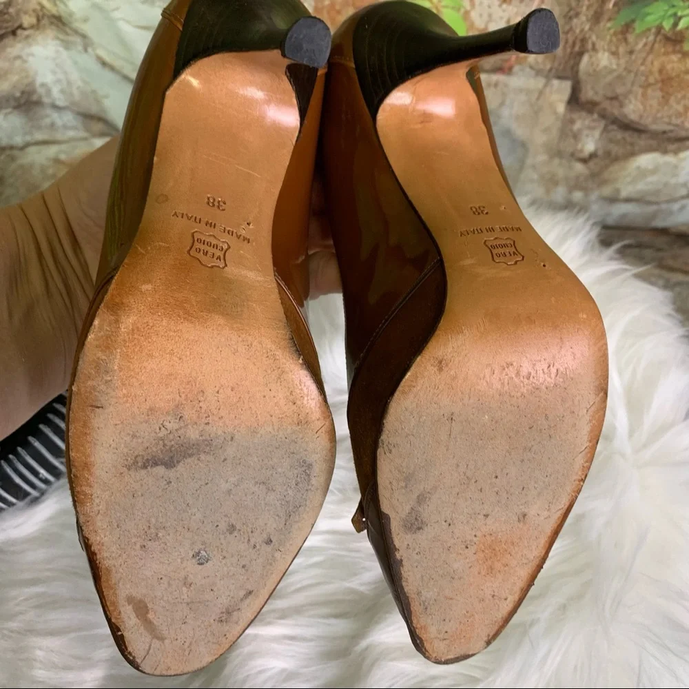 DOMENICO VACCA Italian Made Suede and Leather Burnt Caramel Kiltie Pumps, 38